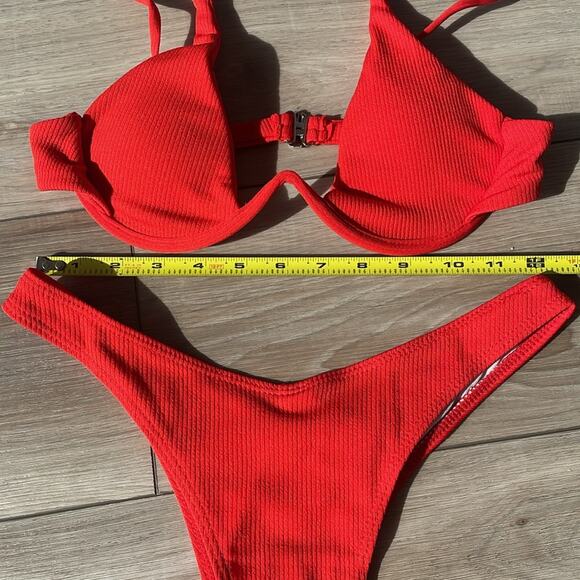 Bikini Set Red NWT Sz Medium - Picture 2 of 4